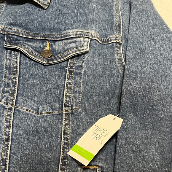 Time and Tru Women's Denim Jacket Medium Wash Size XXXL (22) - Picture 4 of 11